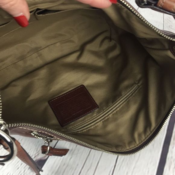 Vintage Coach SOHO Pleated Brown Leather Curved Shoulder Bag - Picture 14 of 14